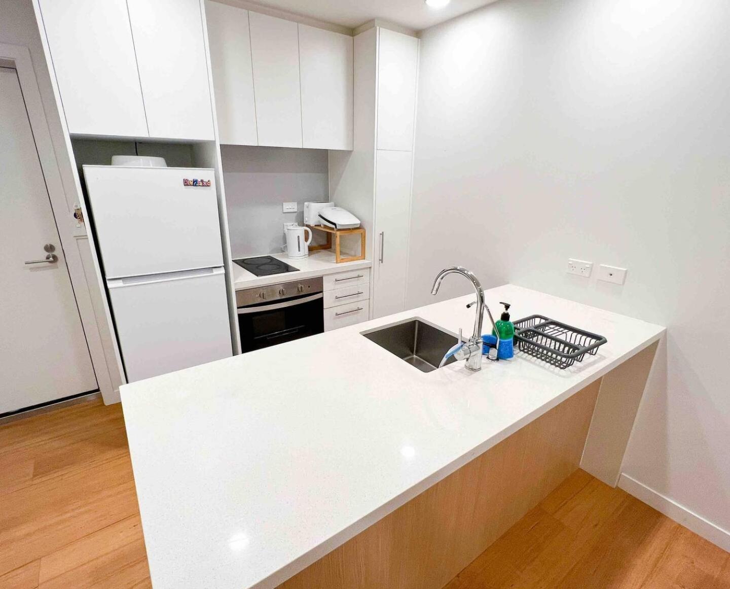 2 Bedroom High Class Perfectly Located Apartment Окленд Экстерьер фото
